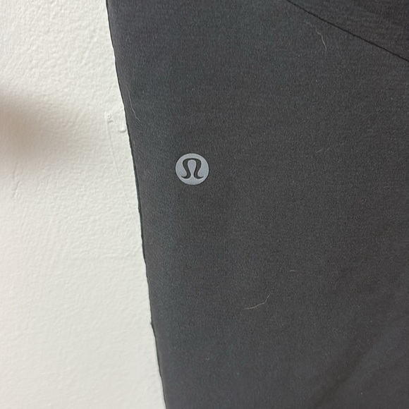 EUC Men's Lululemon Black Jogger Pants - Picture 5 of 5